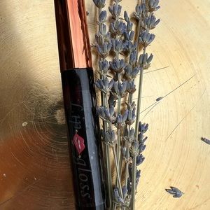 Dark red purple tint gloss